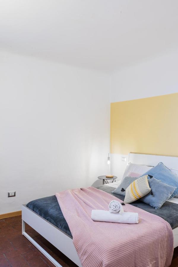 Historic Center Renovated Apartment- Amazing Location-By Likehomeflorence Exterior photo